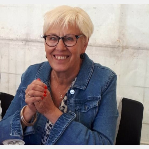 Annick François